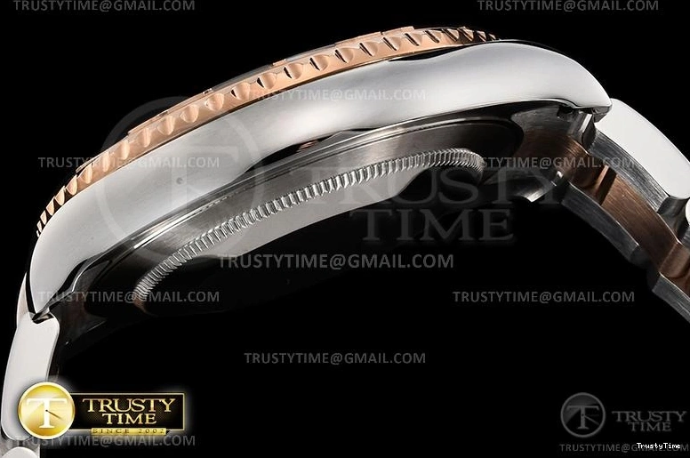 1106 ROLYM181 – YachtMaster Unique 1077